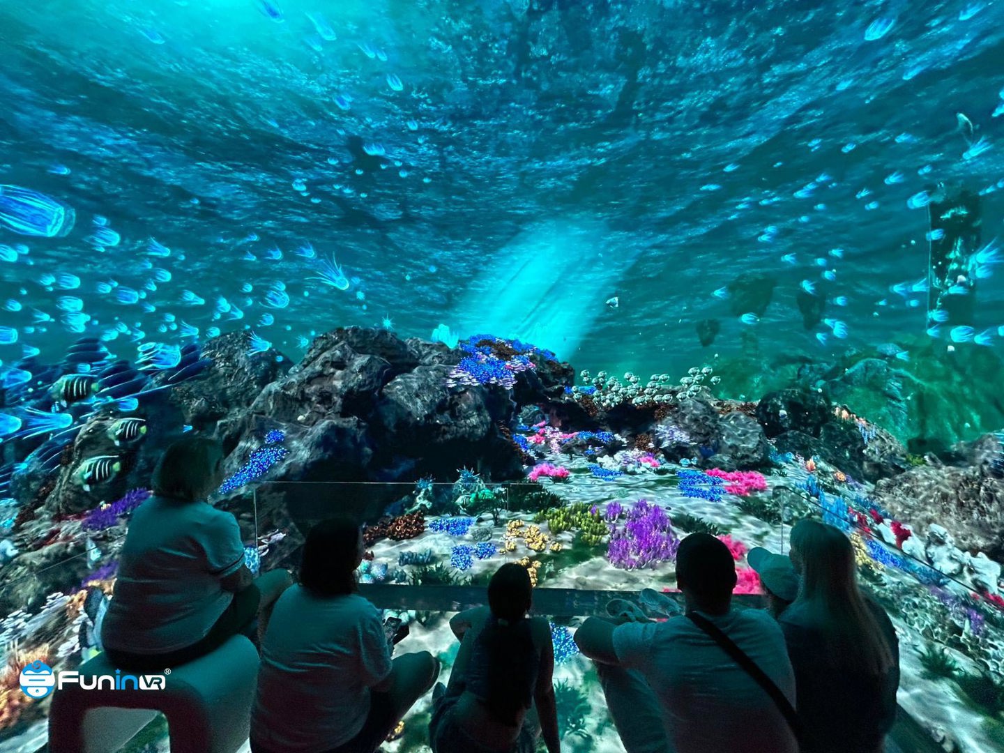 Commercial Top Park Attraction Metaverse Theater in Russia